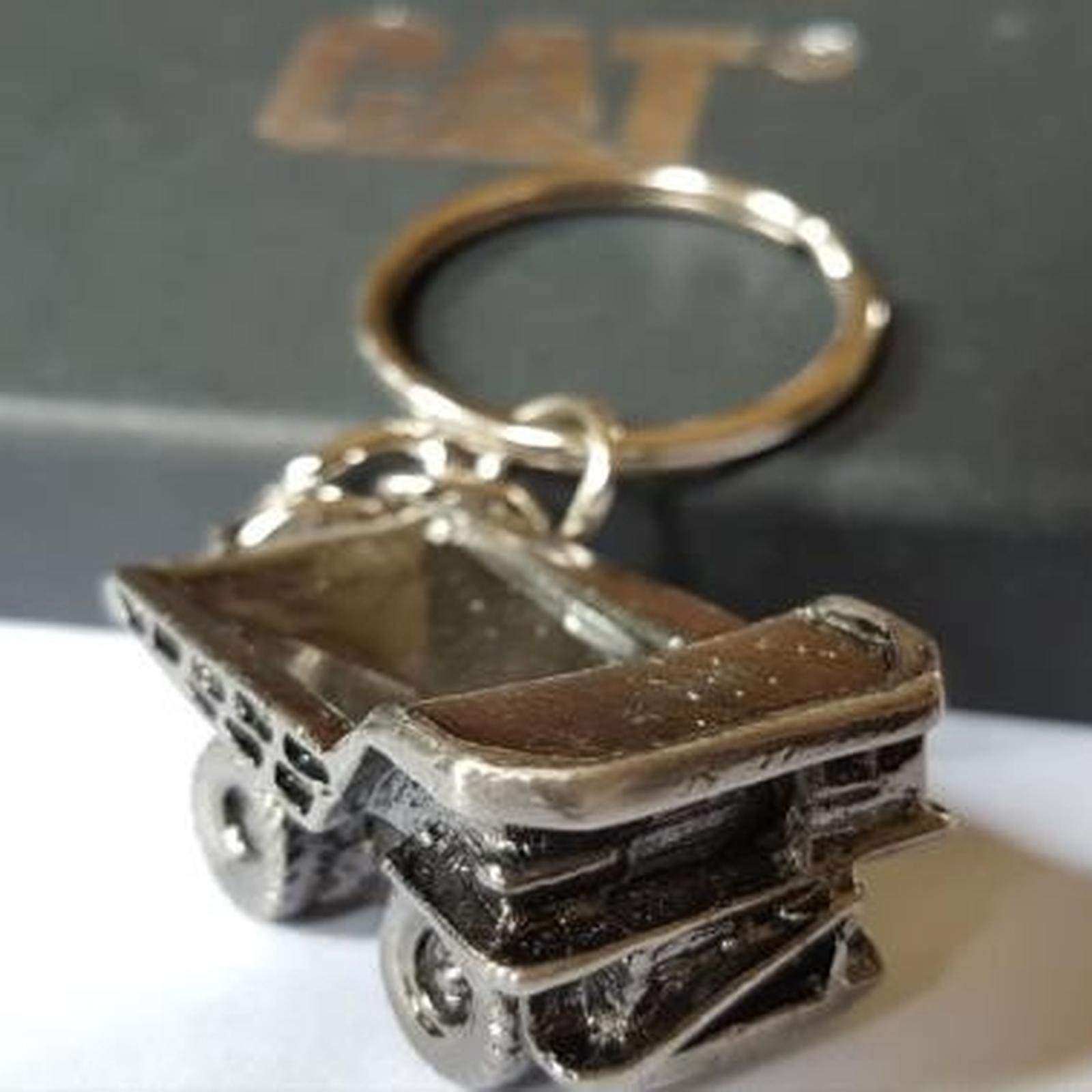777D key chain + Box