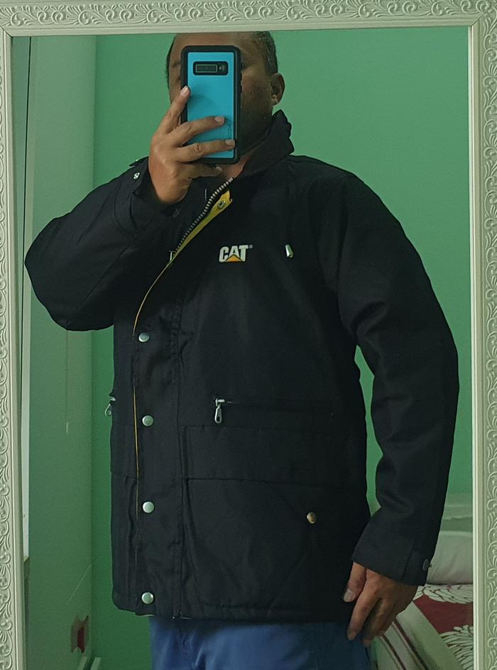 Jaket Hitam Caterpillar