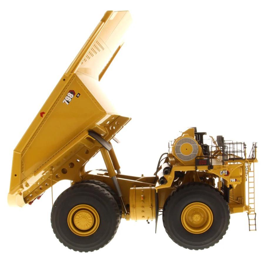 1:50 - Cat 798 AC Mining Truck Diecast Masters 85671