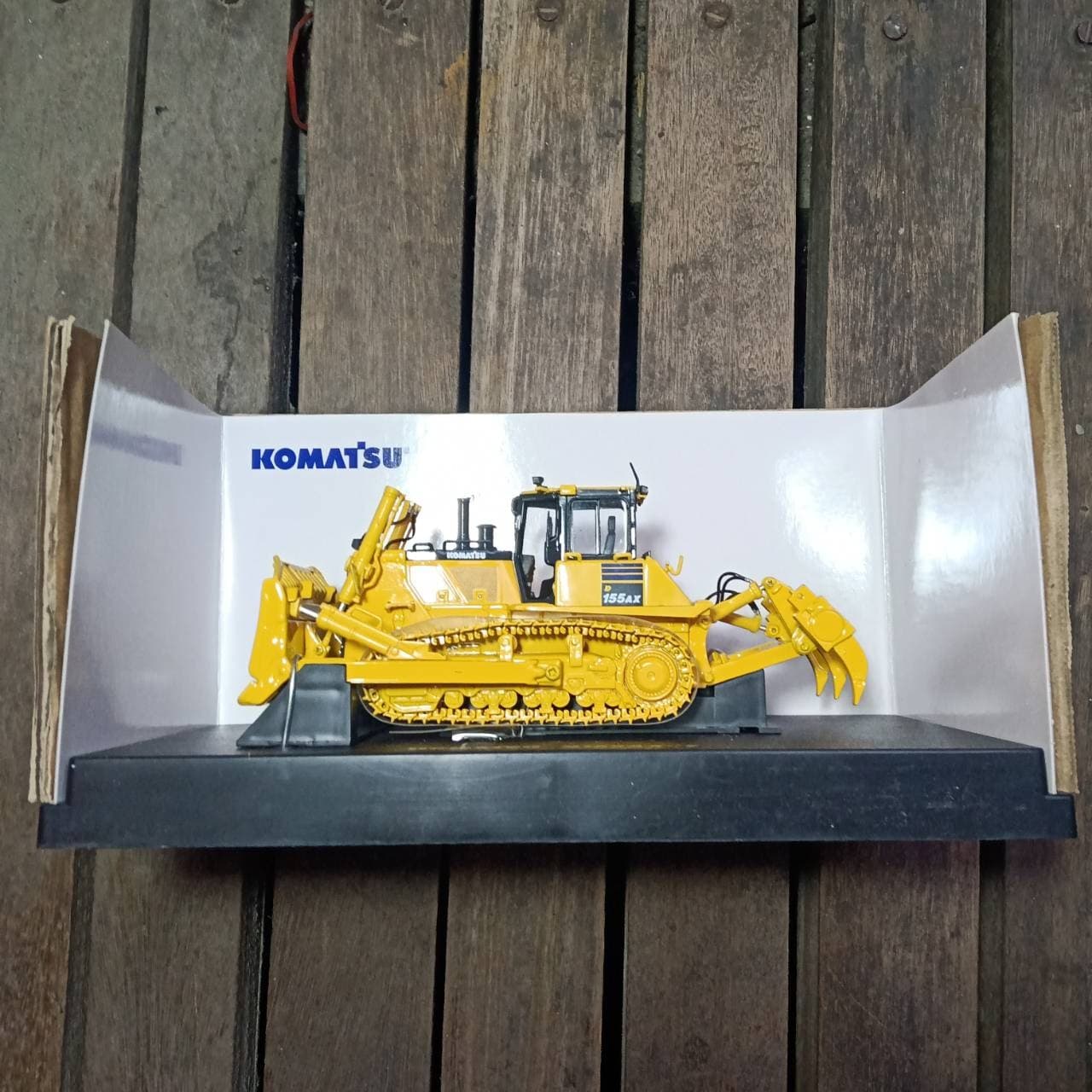 1:50 Diecast Miniatur Alat Berat Komatsu D155AX7 Bulldozer UH8010