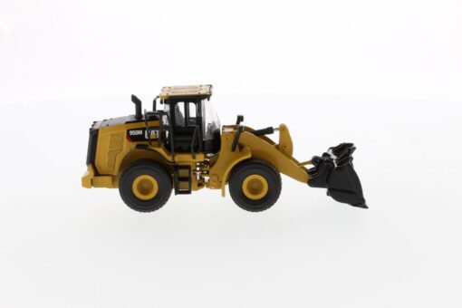 1:64 CAT Diecast Masters 950M Wheel Loader 85608